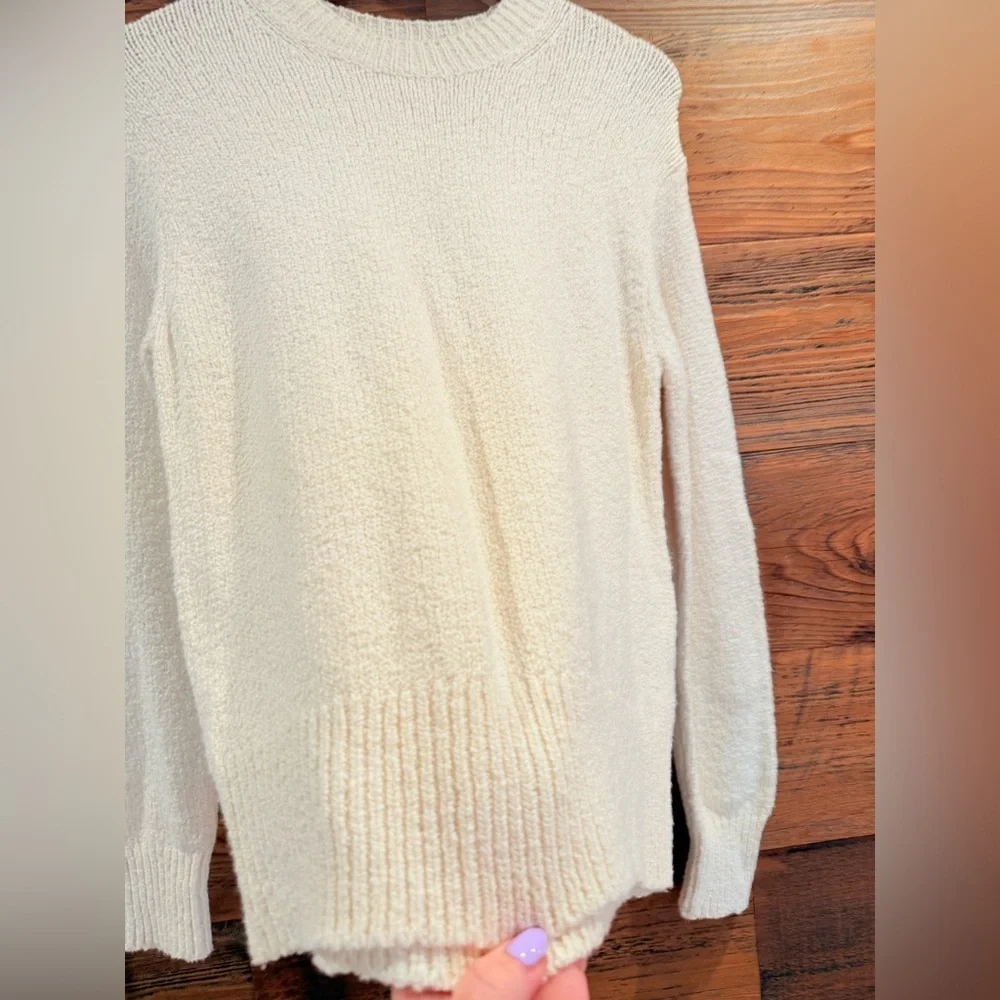 Vince Ribbed Knit Sweater NWOT - Picture 2 of 8
